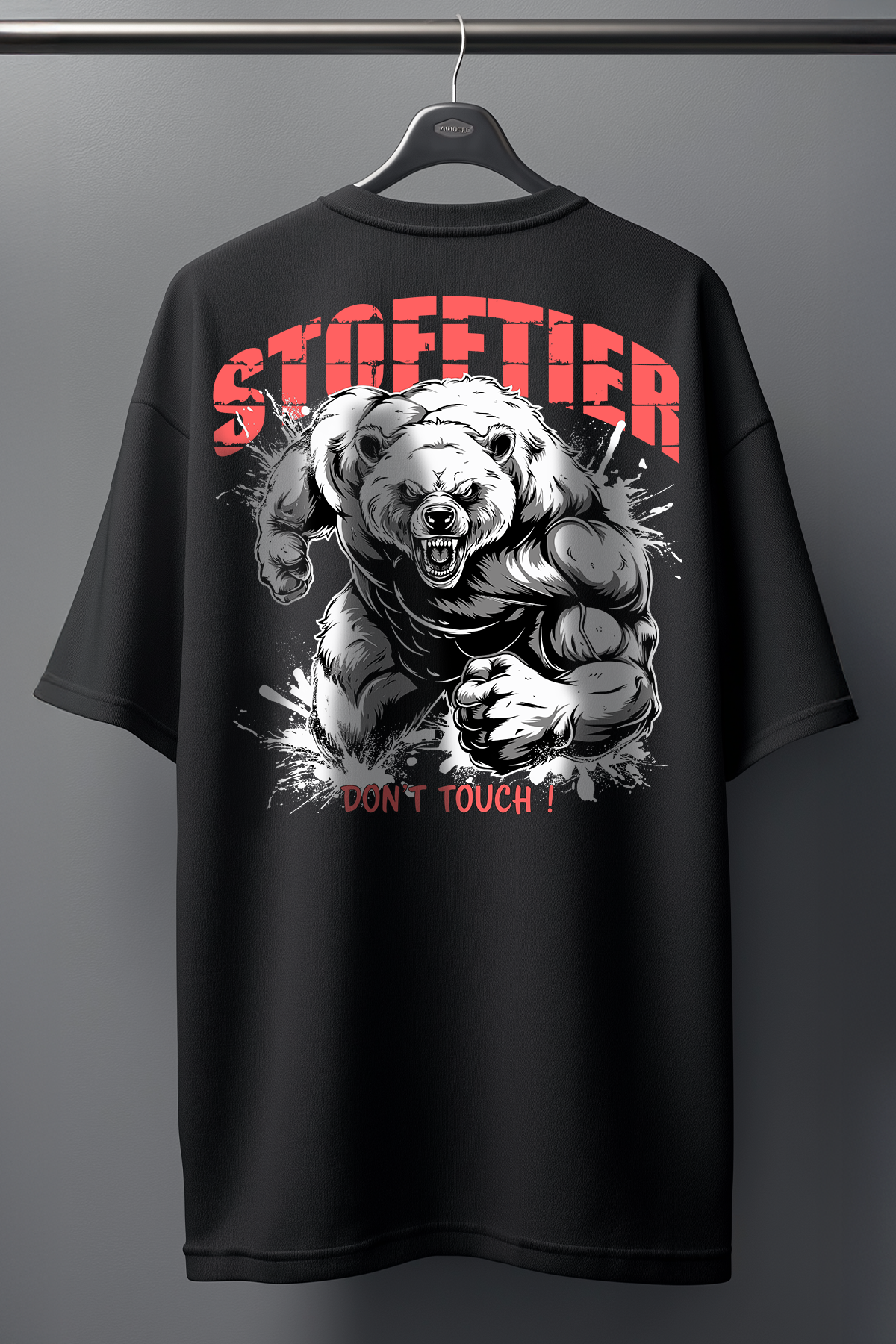 Die Oversized Shirts in Premiumqualität für Bodybuilder. Das Oversized Shirt ist in den Größen XS bis 4XL erhältlich. Der Stoff ist aus Heavy Cotton und hat ein Gewicht von 240 GSM. Er besteht aus 100% Baumwolle. Das ideale Shirt für alle Bodybuilder und Kraftsportler. Wir verwenden nur Umweltfreundliche Verpackung.