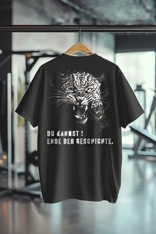 Die Oversized Shirts in Premiumqualität für Bodybuilder. Das Oversized Shirt ist in den Größen XS bis 4XL erhältlich. Der Stoff ist aus Heavy Cotton und hat ein Gewicht von 240 GSM. Er besteht aus 100% Baumwolle. Das ideale Shirt für alle Bodybuilder und Kraftsportler. Wir verwenden nur Umweltfreundliche Verpackung.