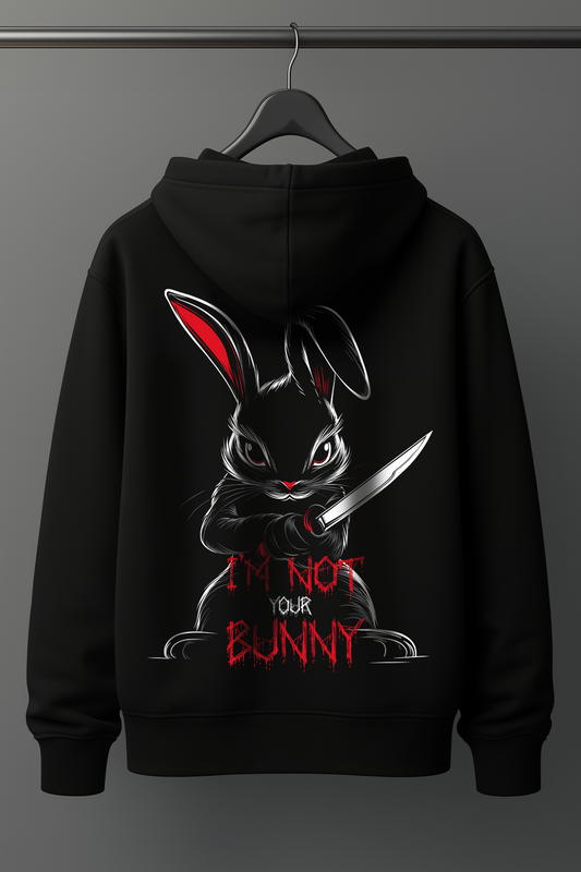 Der schwarze Oversized Hoodie ist ideale für alle, die Bodybuilding, Kraftsport und Fitness mit Leidenschaft leben. Der lockere Schnitt bietet maximale Bewegungsfreiheit, perfekt für Brusttraining, Kreuzheben, Schulter-Workouts oder Kniebeugen. Der Hoodie hält dich warm beim Aufwärmen und sorgt für Komfort nach intensiven Trainingseinheiten. Ein Must-Have für den echten Gym-Lifestyle. Der Hoodie ist robust, sportlich und gleichzeitig stylisch. Damit bist du im Gym und auf der Straße ein echter Hingucker.