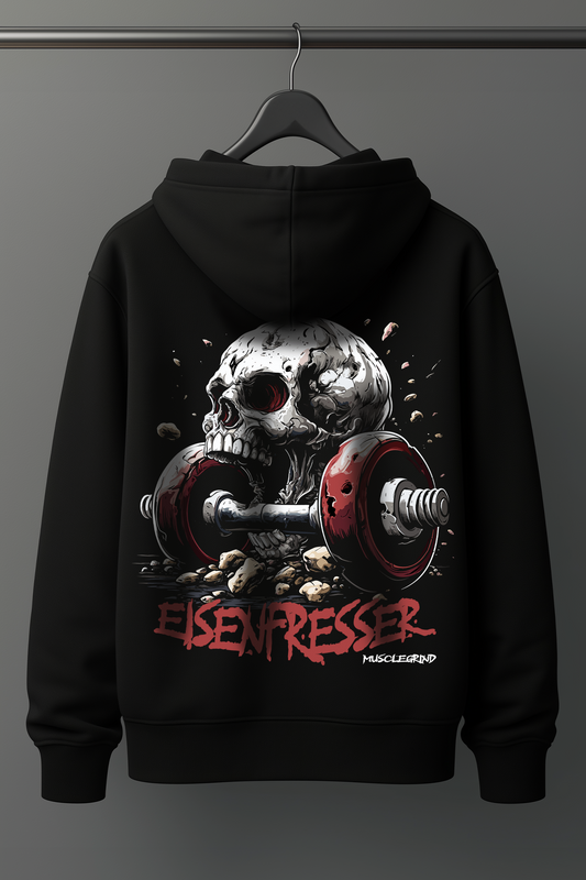 Der schwarze Oversized Hoodie ist ideale für alle, die Bodybuilding, Kraftsport und Fitness mit Leidenschaft leben. Der lockere Schnitt bietet maximale Bewegungsfreiheit, perfekt für Brusttraining, Kreuzheben, Schulter-Workouts oder Kniebeugen. Der Hoodie hält dich warm beim Aufwärmen und sorgt für Komfort nach intensiven Trainingseinheiten. Ein Must-Have für den echten Gym-Lifestyle. Der Hoodie ist robust, sportlich und gleichzeitig stylisch. Damit bist du im Gym und auf der Straße ein echter Hingucker.