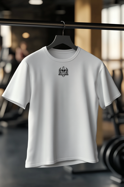Die übergroßen Shirts in Premiumqualität für Bodybuilder. Das Oversized Shirt ist in den Größen XS bis 4XL erhältlich. Der Stoff ist aus schwerer Baumwolle und hat ein Gewicht von 240 GSM. Er besteht aus 100 % Baumwolle. Das ideale Shirt für alle Bodybuilder und Kraftsportler. Wir verwenden nur umweltfreundliche Verpackungen.