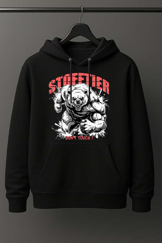 Hoodie in der Farbe Schwarz. Der Hoodie ist in den Größen S bis 4XL erhältlich. Der Stoff ist aus Heavy Cotton und hat ein Gewicht von 280 GSM. Er besteht aus 80 % Baumwolle und 20 % Polyester. Der ideale Hoodie für alle Bodybuilder und Kraftsportler. Wir verwenden eine umweltfreundliche Verpackung.